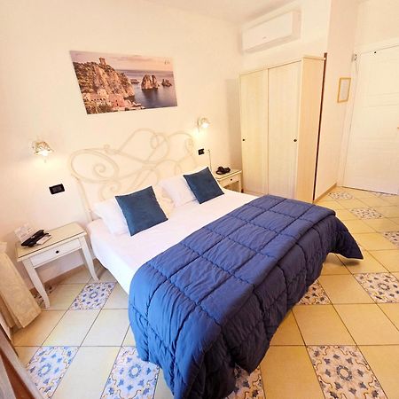 Hotel Cala Marina Castellammare del Golfo Exteriér fotografie